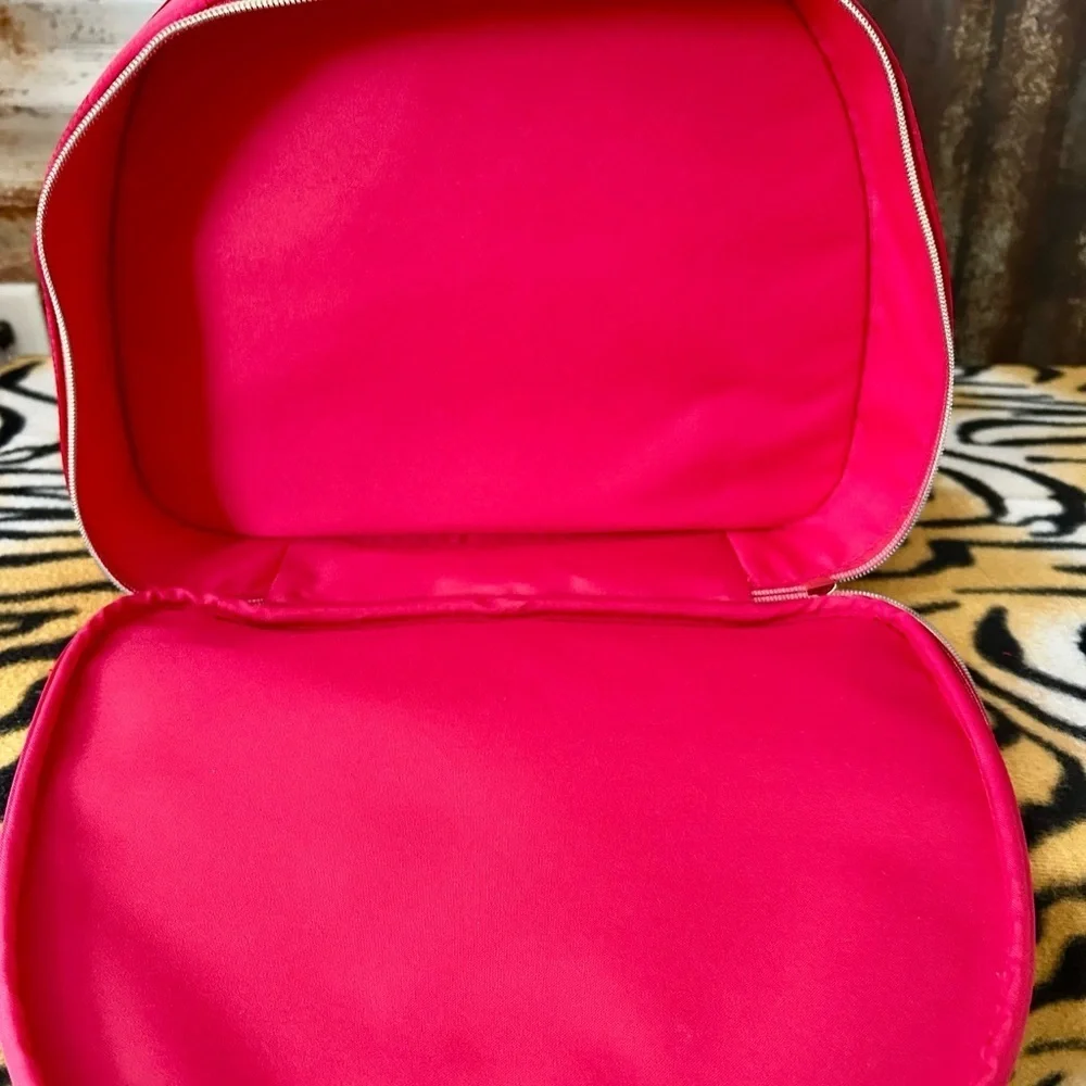 Estee Lauder Red Polka Dot Cosmetic Bag/Makeup Case.